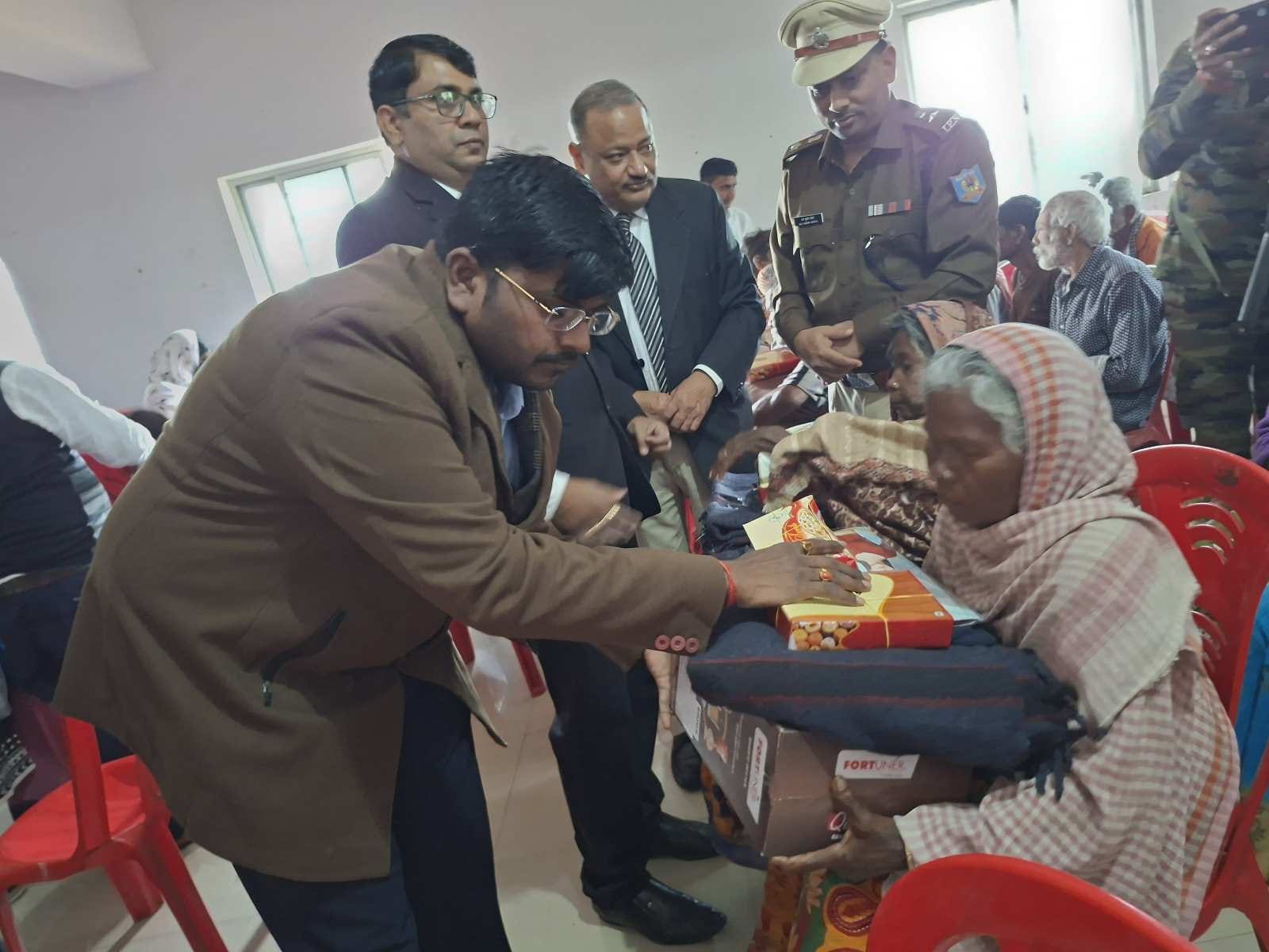 उदलबनी ओल्ड एज होम में वरिष्ठ नागरिकों के लिए विधिक जागरूकता और स्नेहवितरण कार्यक्रम