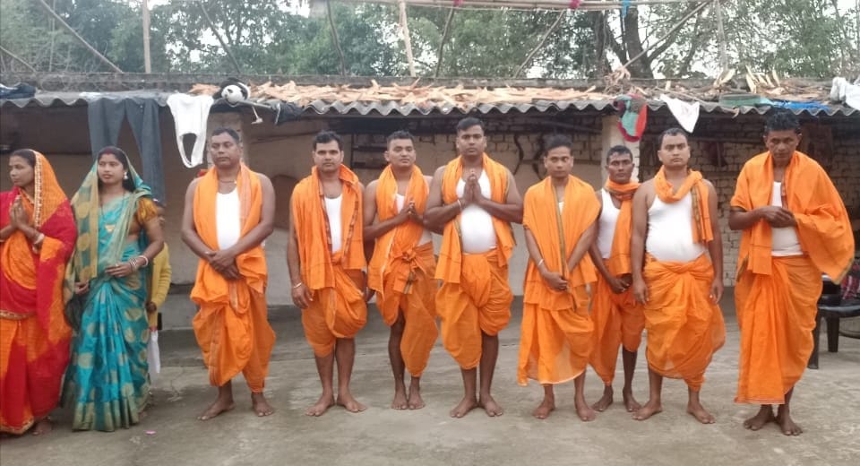 कर्माटांड़ के गांवों में उमड़ी आस्था की लहर: तीन दिवसीय सुरझाओ पूजा परंपरा और उत्सव के बीच सम्पन्न