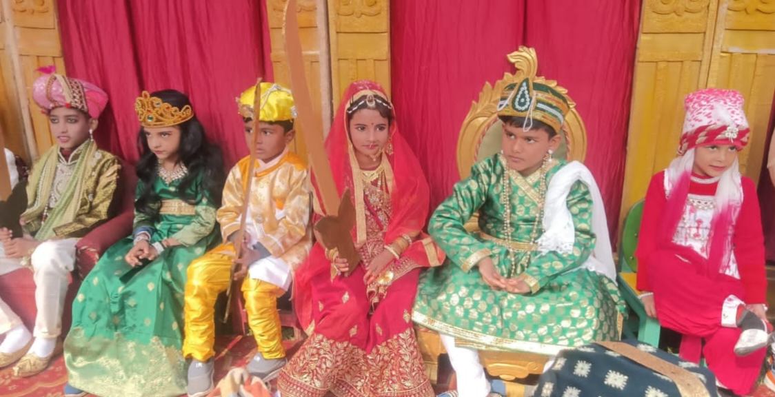 इतिहास और सभ्यता की जीवंत झलक बना सृजन पब्लिक स्कूल का वार्षिकोत्सव प्रवाह