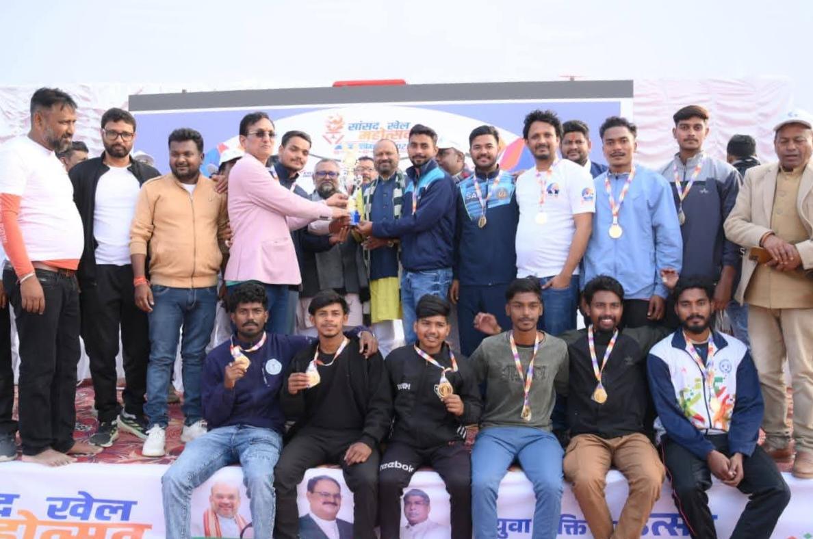 दुमका सांसद खेल महोत्सव के समापन में जामताड़ा की कबड्डी टीम का परचम, फाइनल जीतकर बना चैंपियन