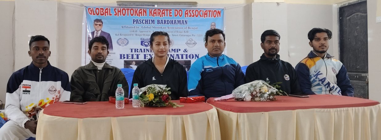 चित्तरंजन में कराटे का जोश: एक दिवसीय ट्रेनिंग कैंप सह बेल्ट परीक्षा में दिखी खिलाड़ियों की दमदार प्रतिभा