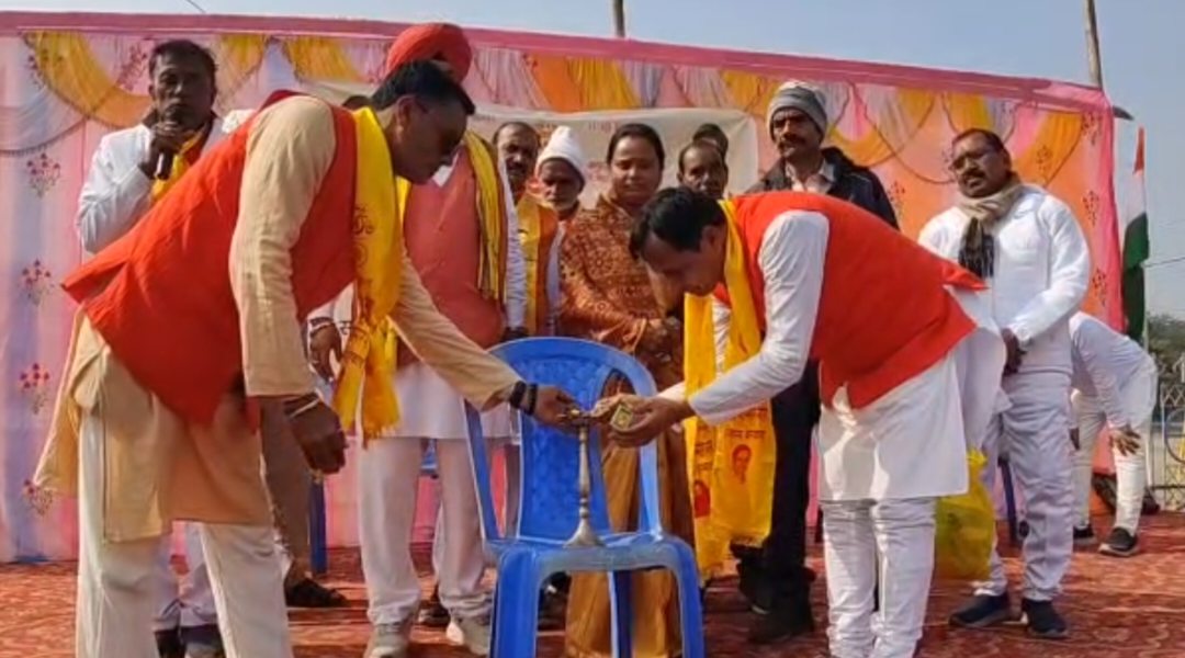 तिरंगे की शान और योग का संदेश: निरसा में पतंजलि का 32वां स्थापना दिवस बना जनआस्था का महापर्व