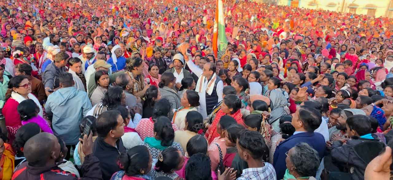 सागुन सोहराय ने बदला जामताड़ा का नज़ारा, आदिवासी एकजुटता का बना ऐतिहासिक मंच
