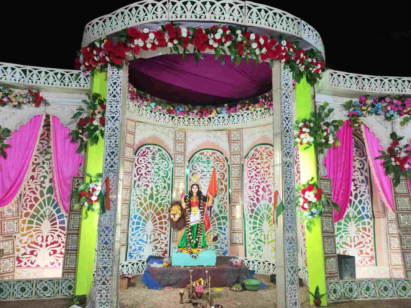 गणतंत्र दिवस पर राष्ट्रभक्ति की अनूठी छटा, भारत माता की प्रतिमा के समक्ष श्रद्धा और संस्कार